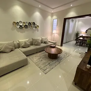  شقة فاخرة بغرفتين نوم في الملقا